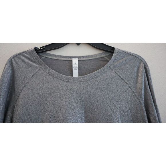 Lululemon Athletica Women's Size 6 Gray Metallic Long Sleeve Shirt - Picture 3 of 9